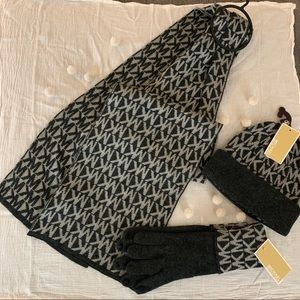 Micheal Kors 3 piece set